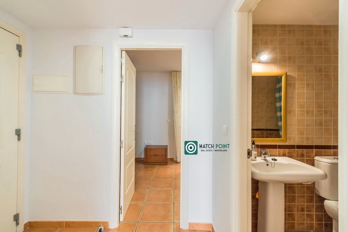 2 bedroom Apartment for rent in Almunecar with pool garage - € 850 (Ref: 9258120)