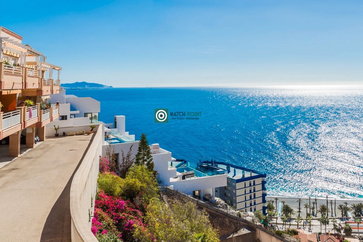 2 bedroom Apartment for rent in Almunecar with pool garage - € 850 (Ref: 9258120)
