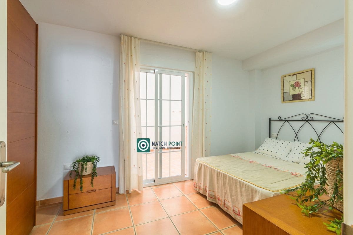 2 bedroom Apartment for rent in Almunecar with pool garage - € 850 (Ref: 9258120)