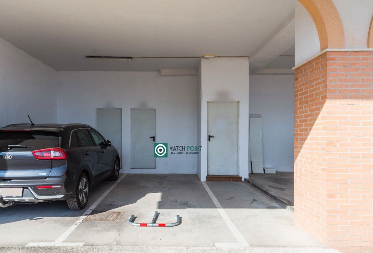 2 bedroom Apartment for rent in Almunecar with pool garage - € 850 (Ref: 9258120)