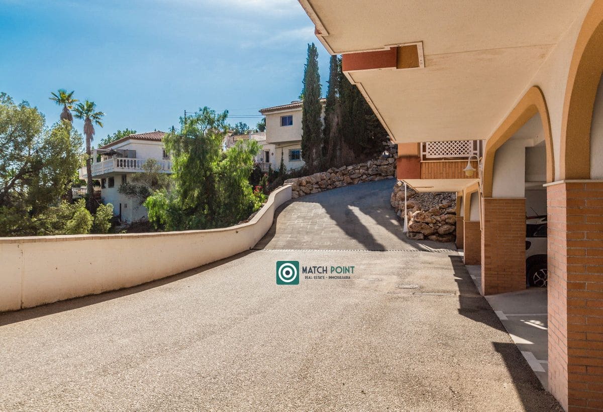2 bedroom Apartment for rent in Almunecar with pool garage - € 850 (Ref: 9258120)