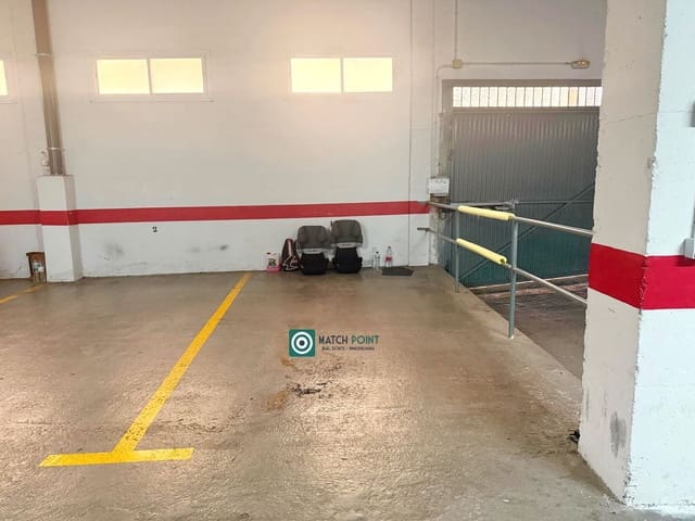 Garage til salg i Almuñécar - € 37.000 (Ref: 9354143)