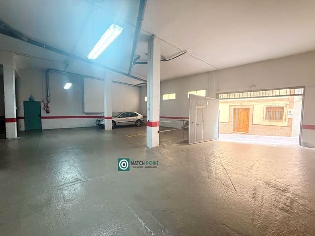 Garage til salg i Almuñécar - € 37.000 (Ref: 9354143)