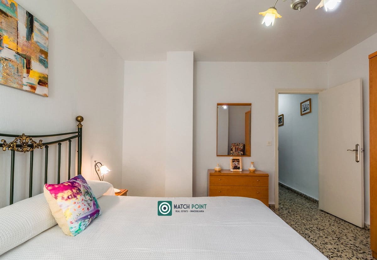 3 soveværelse Lejlighed til leje i Almunecar - € 650 (Ref: 9357635)