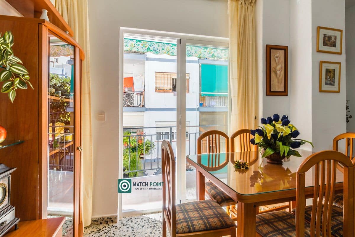 3 soveværelse Lejlighed til leje i Almunecar - € 650 (Ref: 9357635)