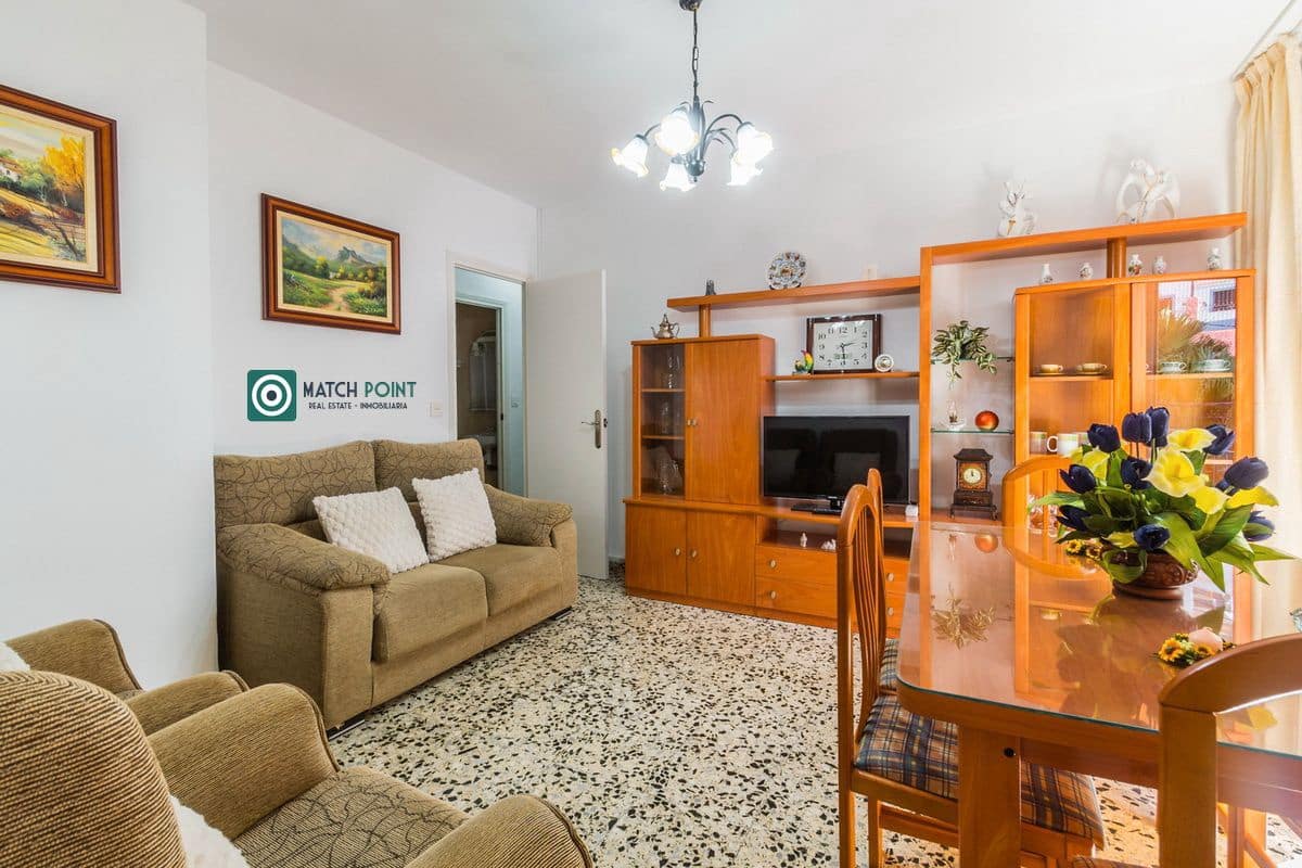 3 soveværelse Lejlighed til leje i Almunecar - € 650 (Ref: 9357635)