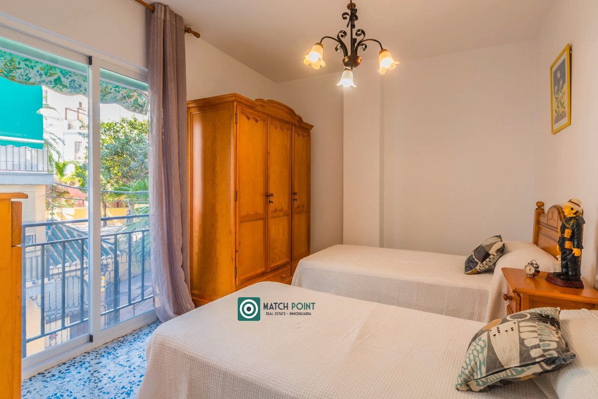 3 soveværelse Lejlighed til leje i Almunecar - € 650 (Ref: 9357635)