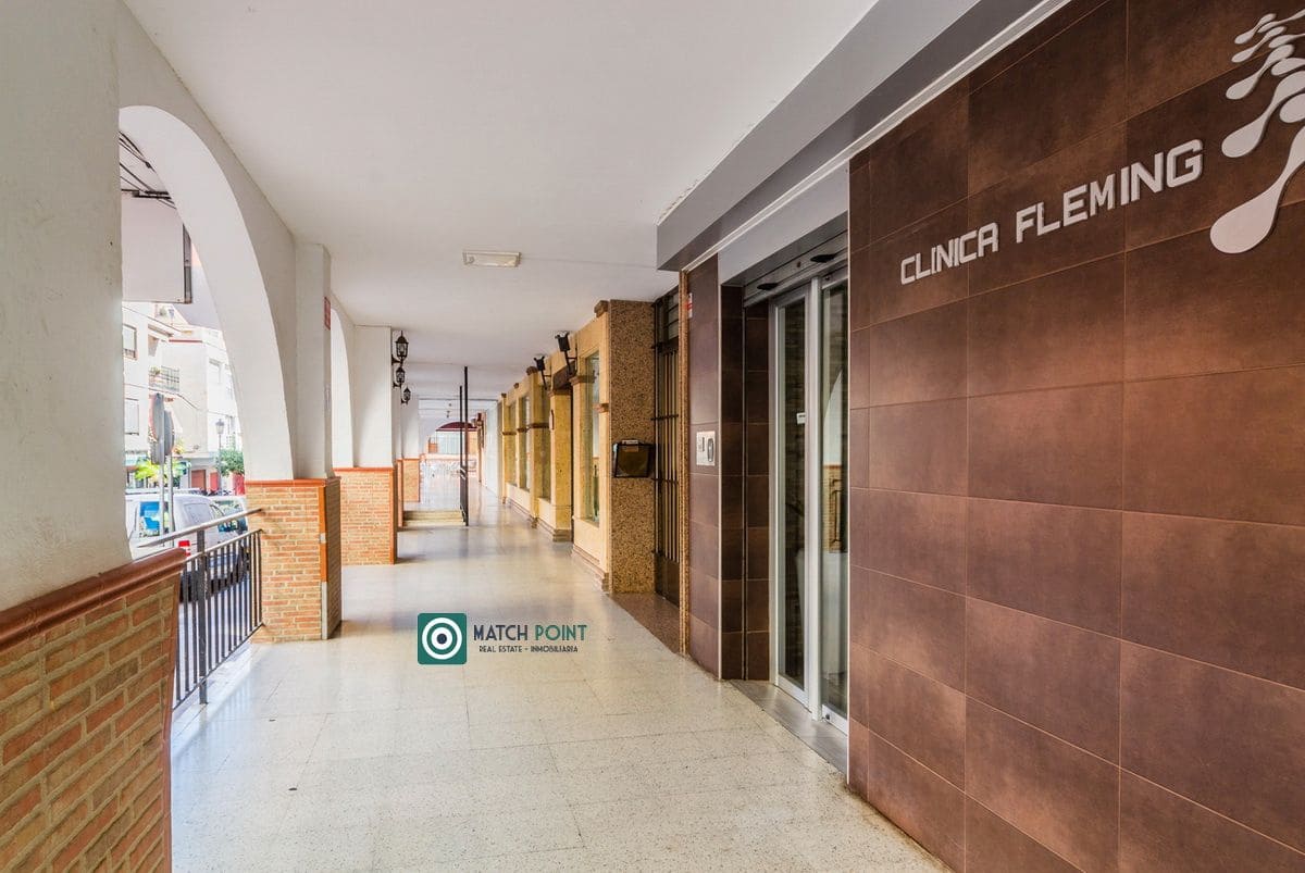 3 soveværelse Lejlighed til leje i Almunecar - € 650 (Ref: 9357635)