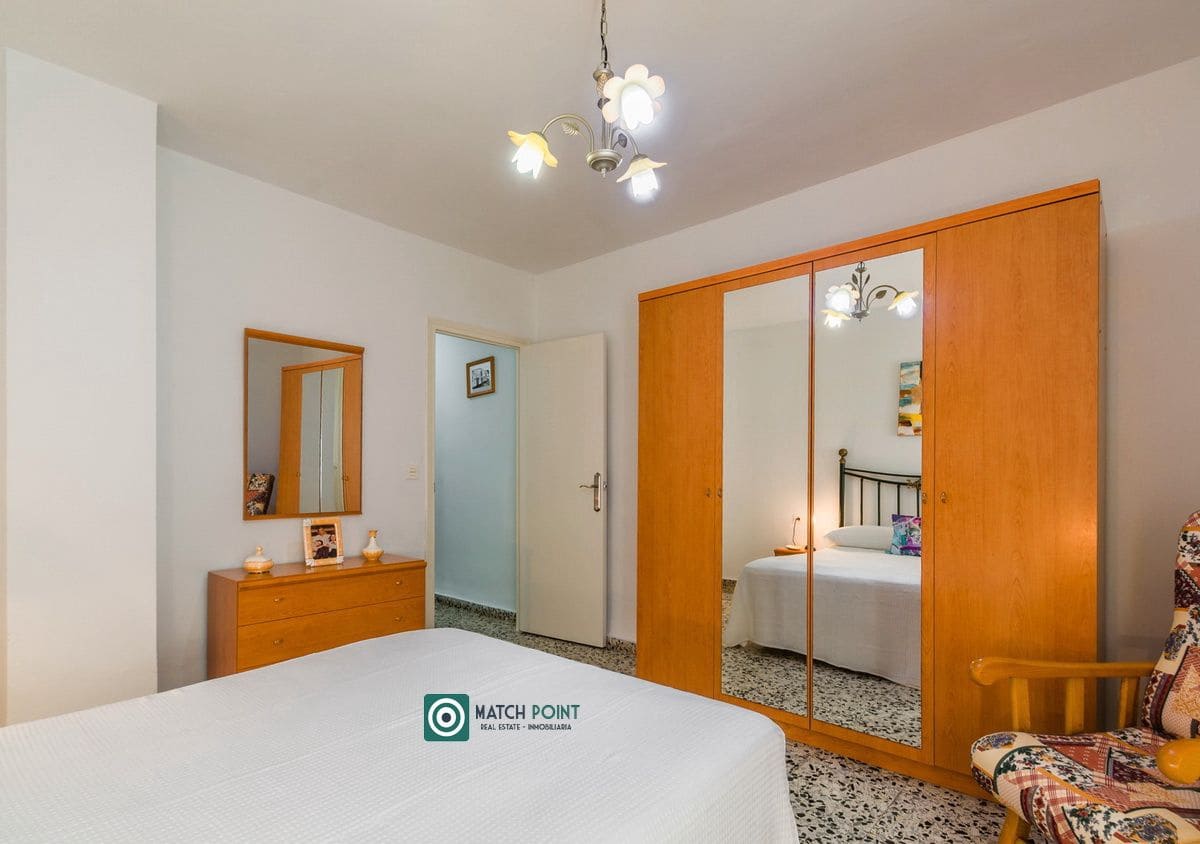 3 soveværelse Lejlighed til leje i Almunecar - € 650 (Ref: 9357635)