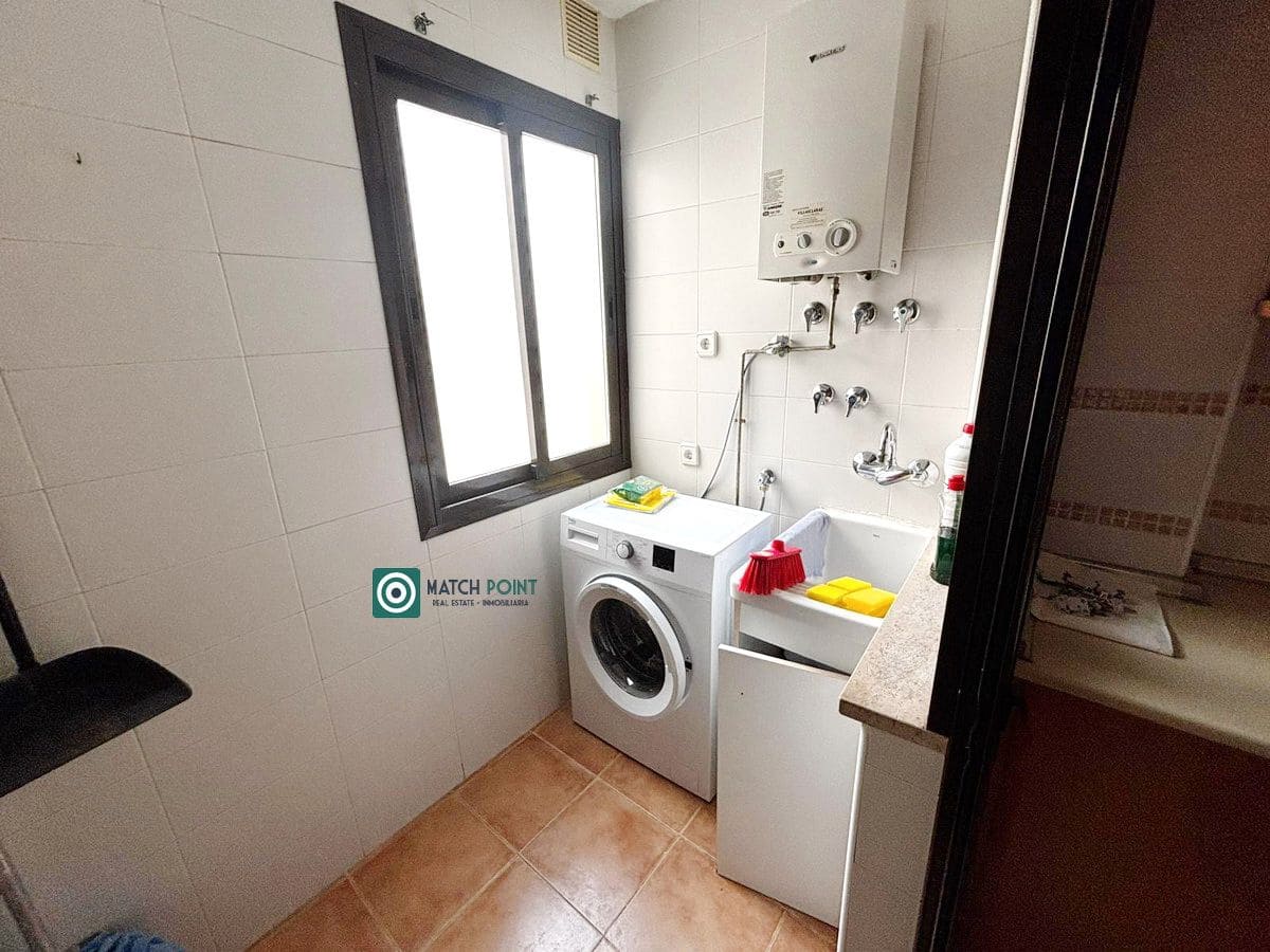 4 soverom Leilighet til leie i Almunecar - € 800 (Ref: 9376394)