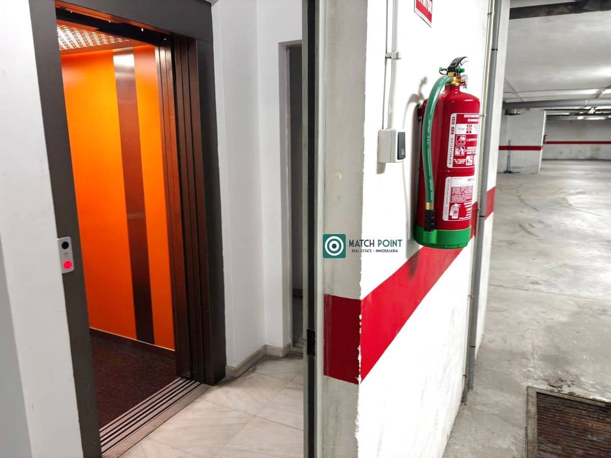 4 soverom Leilighet til leie i Almunecar - € 800 (Ref: 9376394)