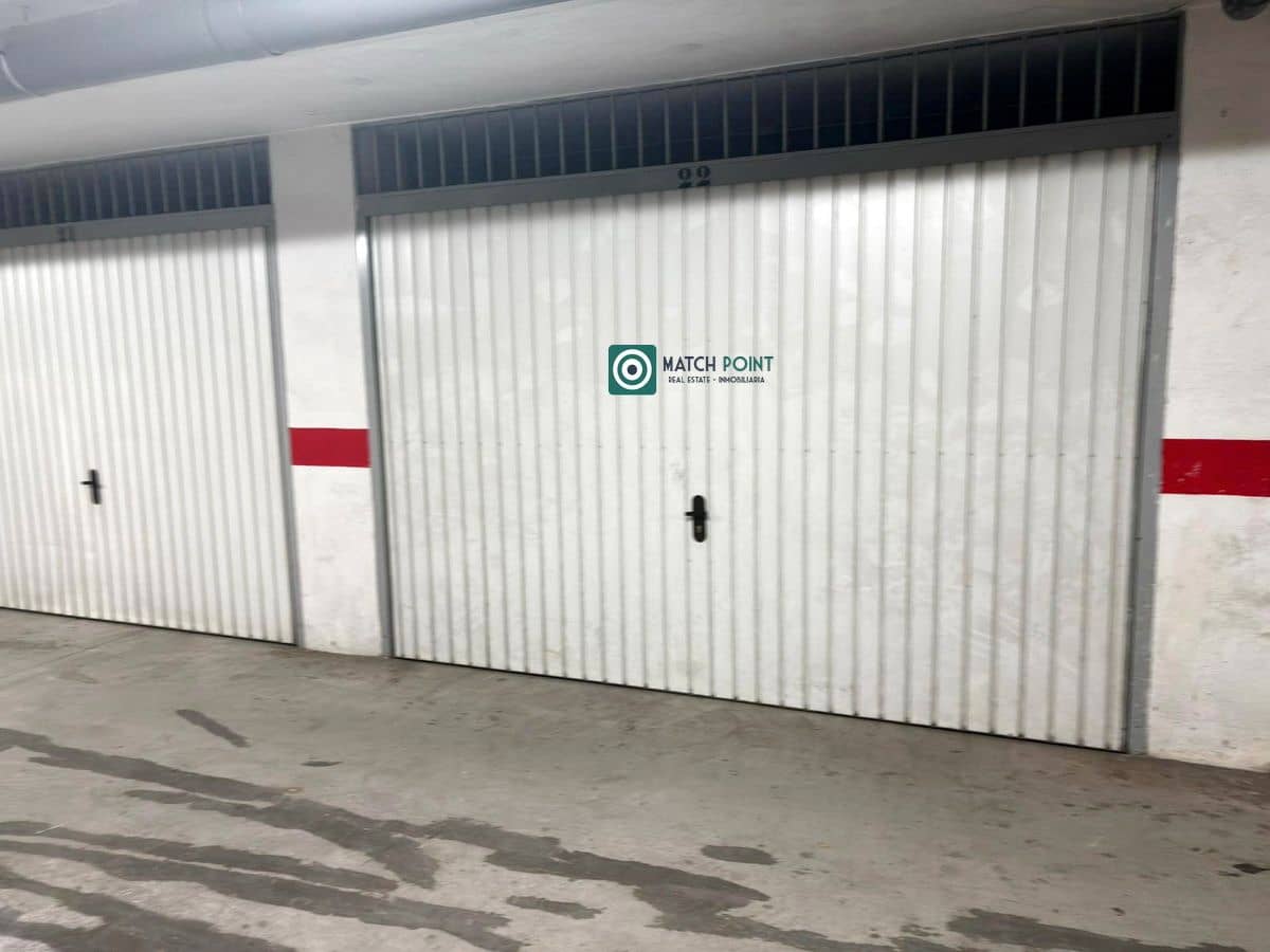 4 soverom Leilighet til leie i Almunecar - € 800 (Ref: 9376394)