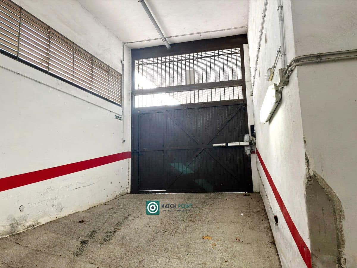 4 soverom Leilighet til leie i Almunecar - € 800 (Ref: 9376394)