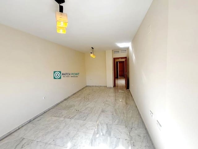 4 sovrum Lägenhet att hyra i Almuñécar - 800 € (Ref: 9376394)