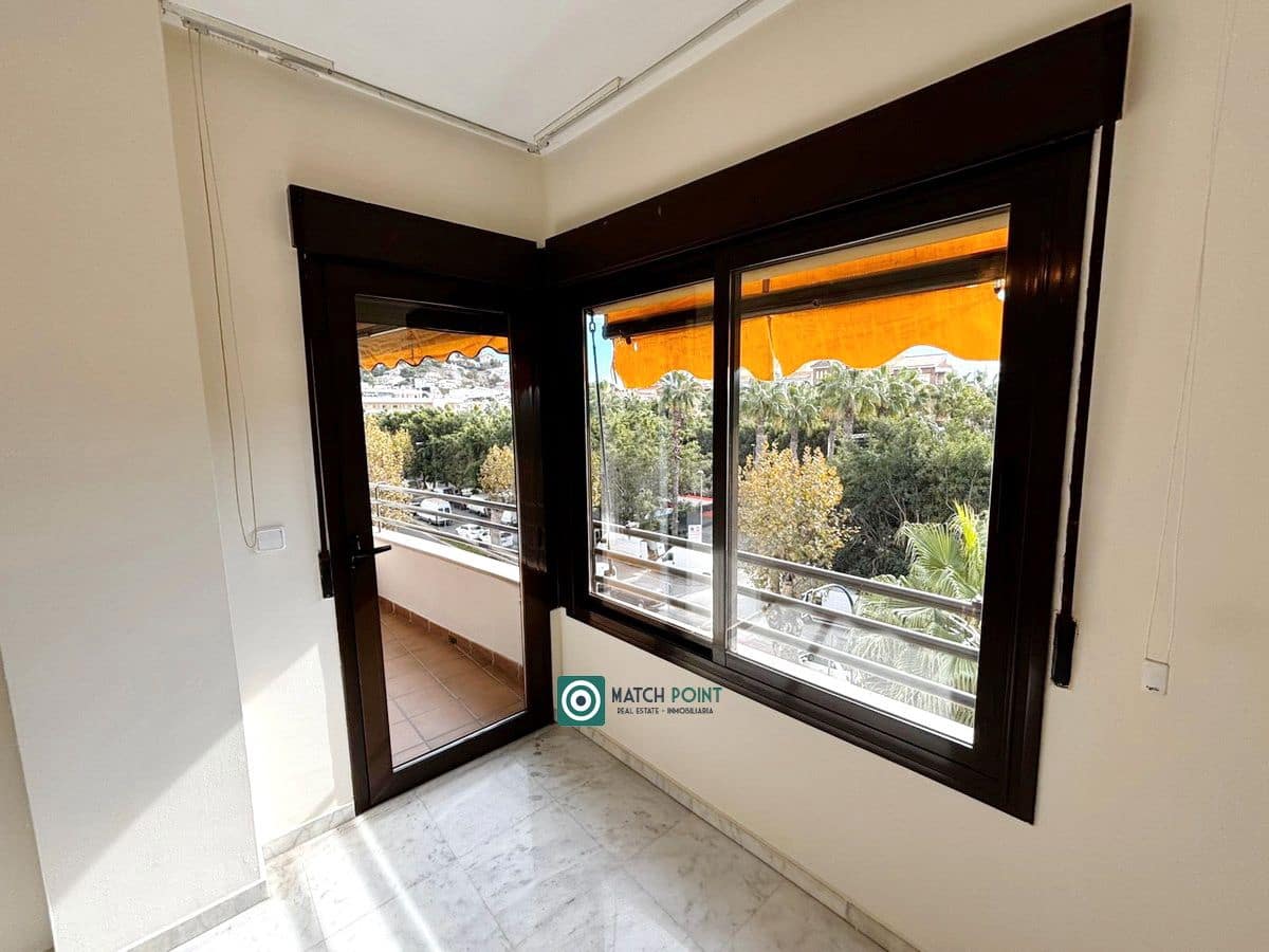 4 soverom Leilighet til leie i Almunecar - € 800 (Ref: 9376394)