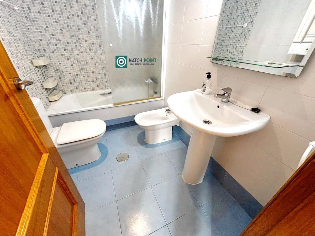 4 soverom Leilighet til leie i Almunecar - € 800 (Ref: 9376394)