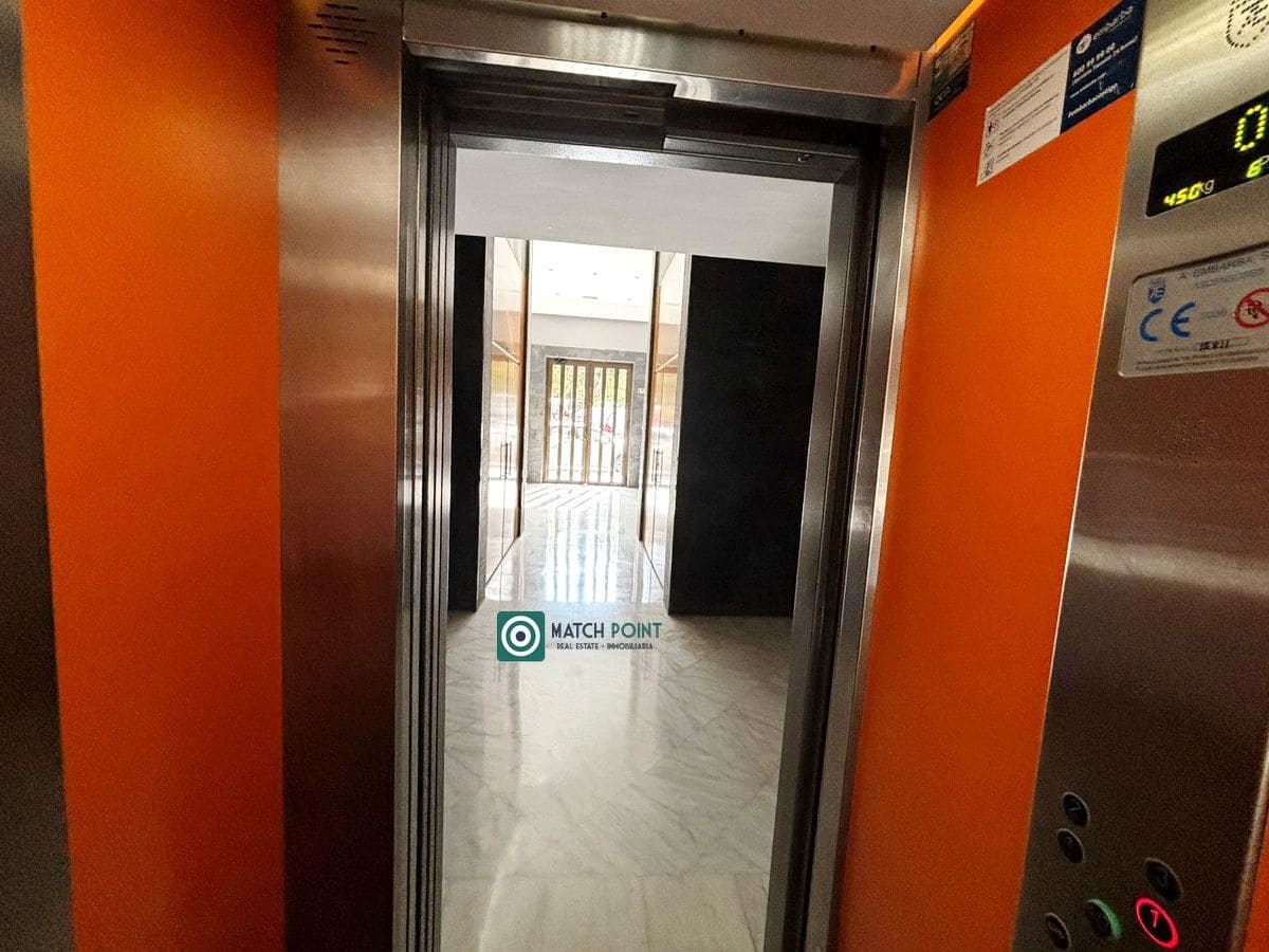 4 soverom Leilighet til leie i Almunecar - € 800 (Ref: 9376394)