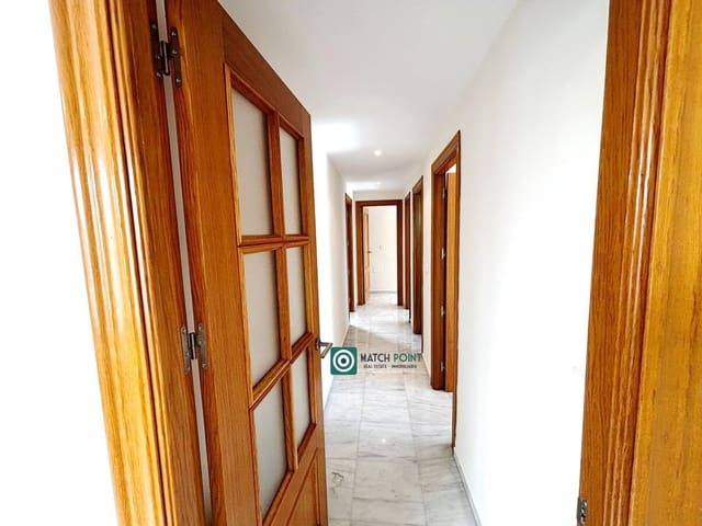 4 sovrum Lägenhet att hyra i Almuñécar - 800 € (Ref: 9376394)