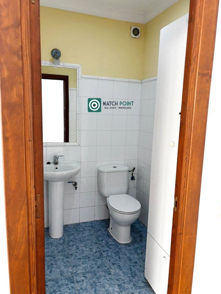 Kommersiell till salu i Almunecar - 108 000 € (Ref: 9398771)