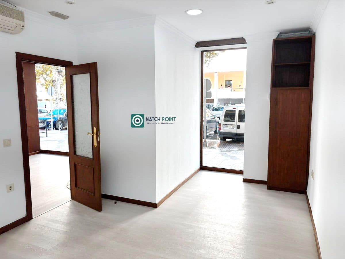 Kommersiell till salu i Almunecar - 108 000 € (Ref: 9398771)