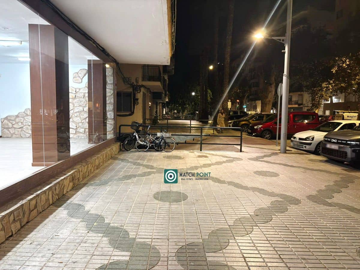 Kommersiell till salu i Almunecar - 108 000 € (Ref: 9398771)