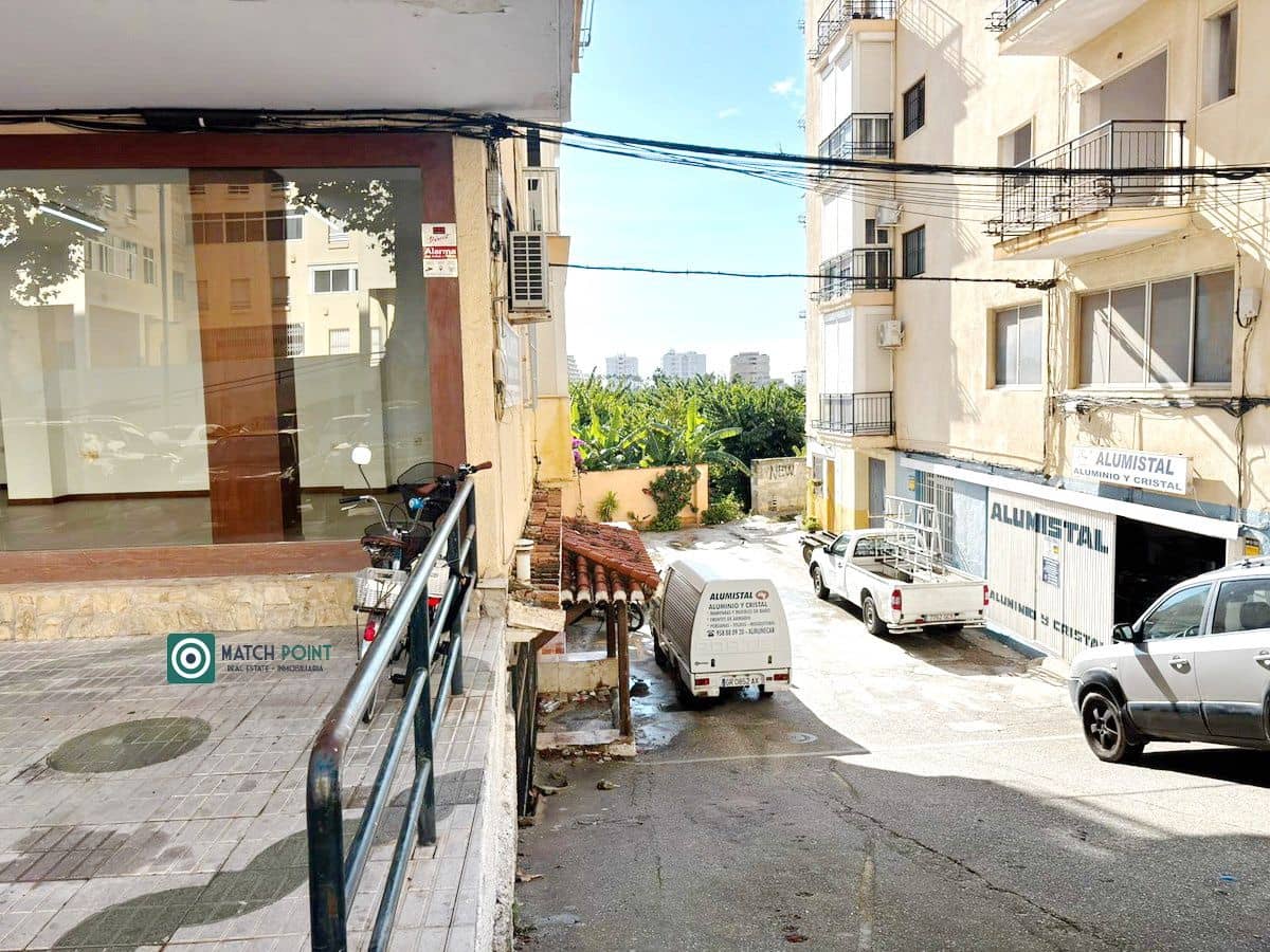 Kommersiell till salu i Almunecar - 108 000 € (Ref: 9398771)