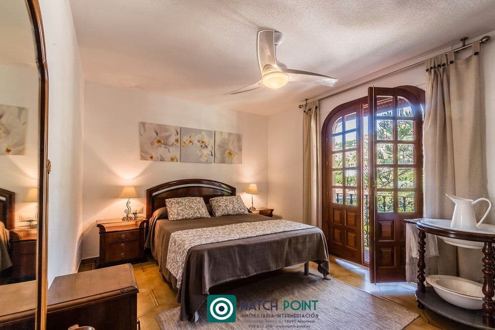 4 sypialnia Willa do wynajęcia w Almunecar - 1 500 € (Ref: 9399968)