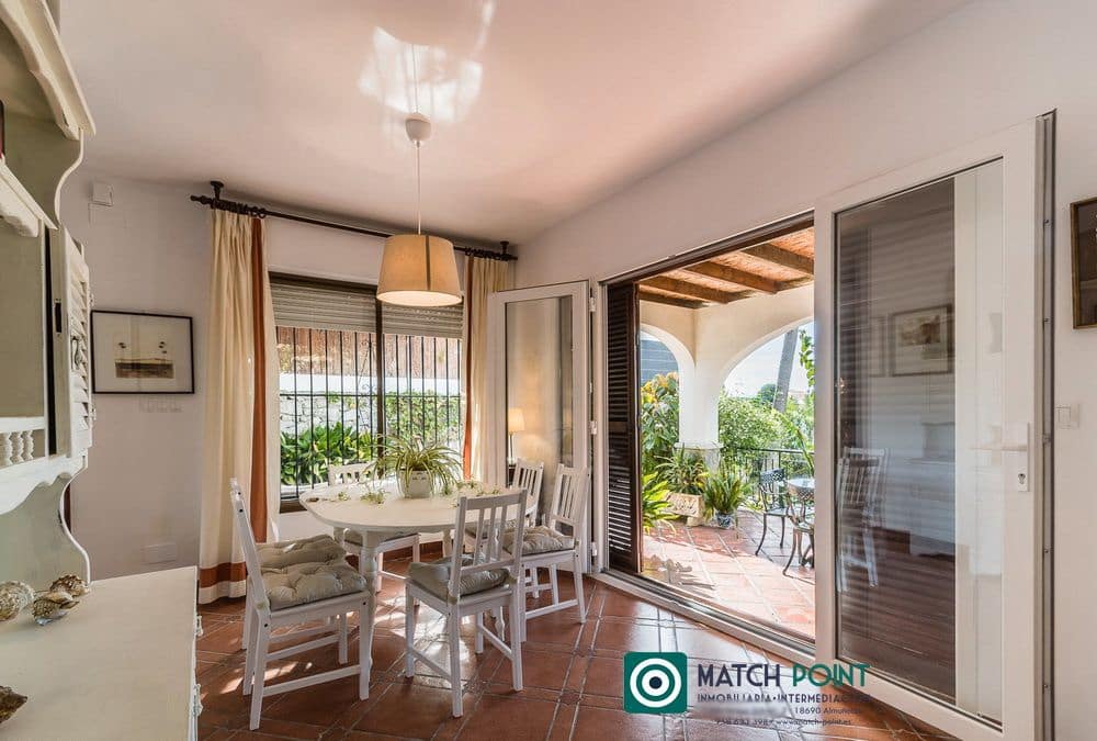 4 sypialnia Willa do wynajęcia w Almunecar - 1 500 € (Ref: 9399968)