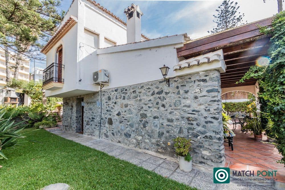 4 sypialnia Willa do wynajęcia w Almunecar - 1 500 € (Ref: 9399968)