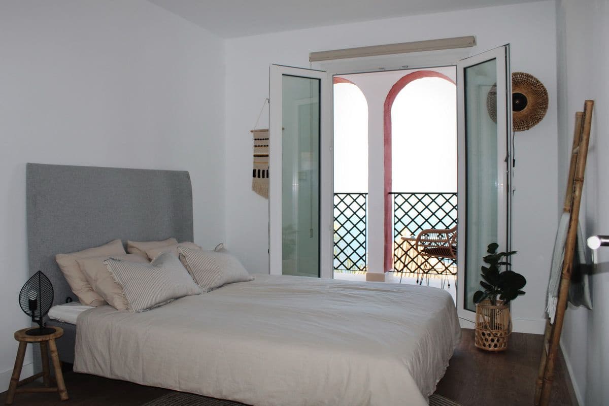 6 soverom Kjedet enebolig til salgs i Almunecar - € 1 090 000 (Ref: 9449287)