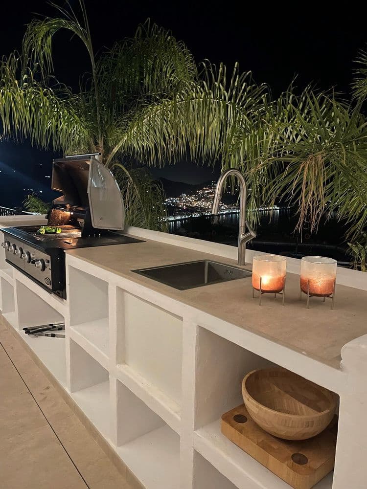 6 soverom Kjedet enebolig til salgs i Almunecar - € 1 090 000 (Ref: 9449287)