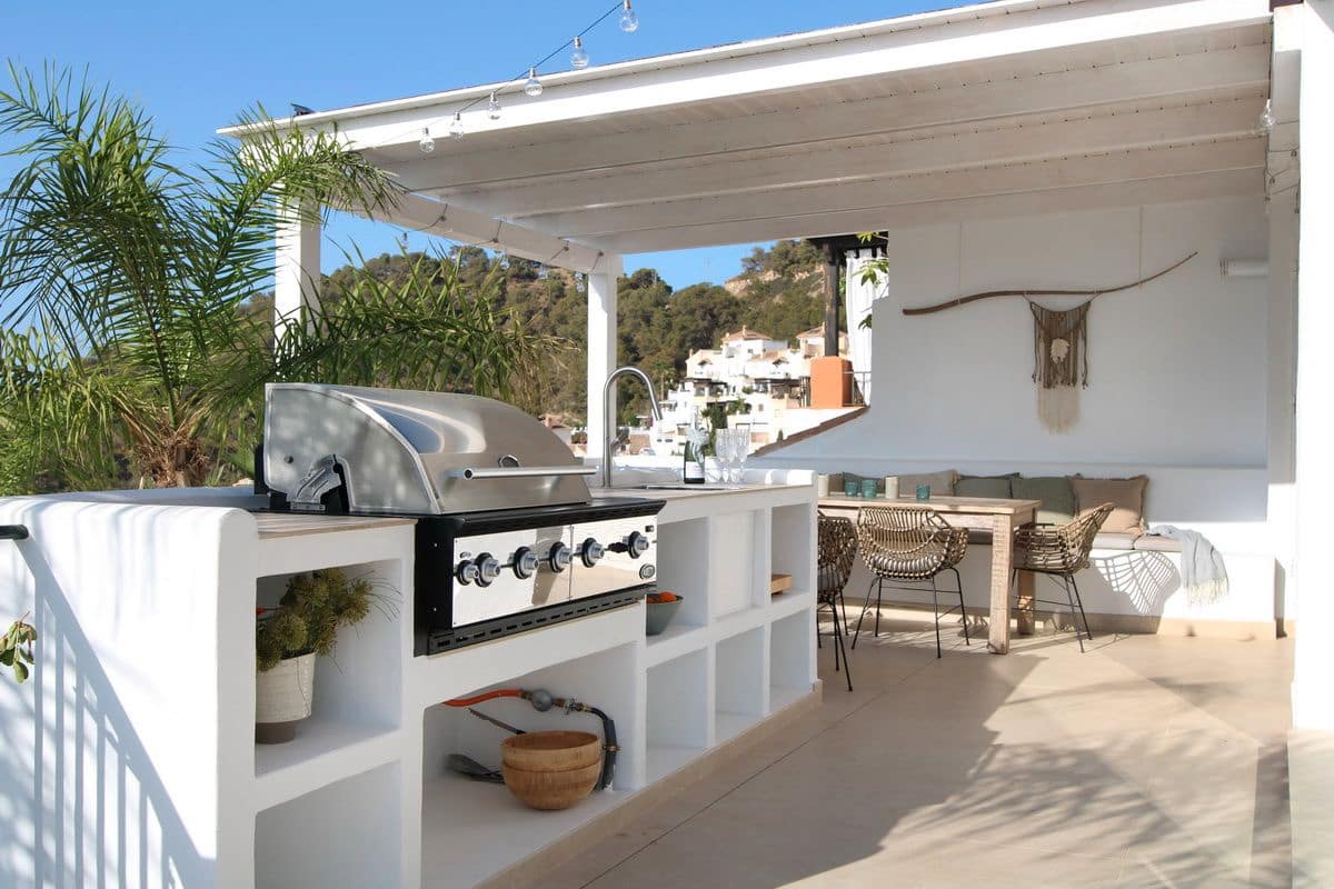 6 soverom Kjedet enebolig til salgs i Almunecar - € 1 090 000 (Ref: 9449287)