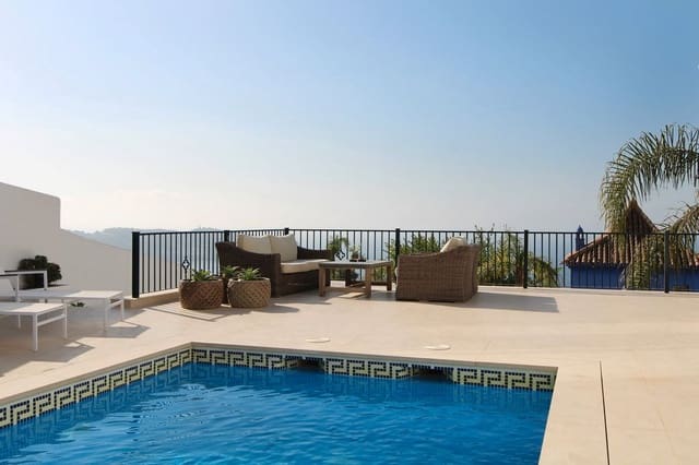 6 soverom Kjedet enebolig til salgs i Almuñécar - € 1 090 000 (Ref: 9449287)