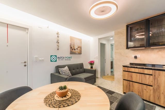 Appartement de 2 chambres à louer à Almuñécar - 900 € (Ref: 9462805)