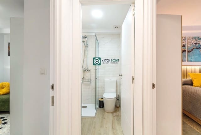 Appartement de 2 chambres à louer à Almuñécar - 900 € (Ref: 9462805)