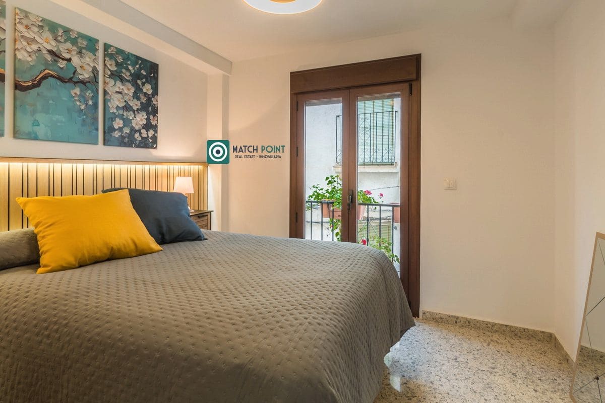 Appartement de 2 chambres à louer à Almunecar - 900 € (Ref: 9462805)