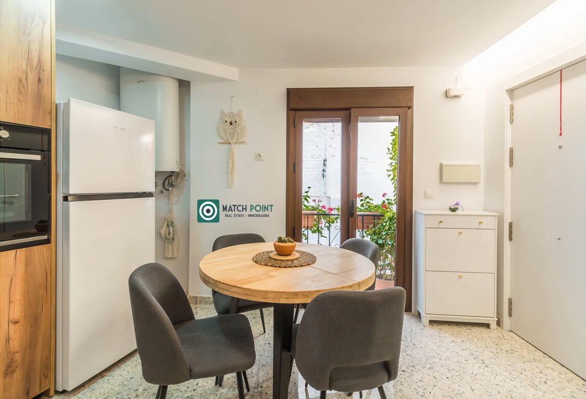 Appartement de 2 chambres à louer à Almunecar - 900 € (Ref: 9462805)