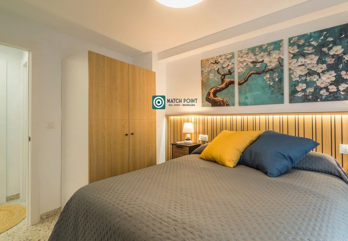 Appartement de 2 chambres à louer à Almunecar - 900 € (Ref: 9462805)