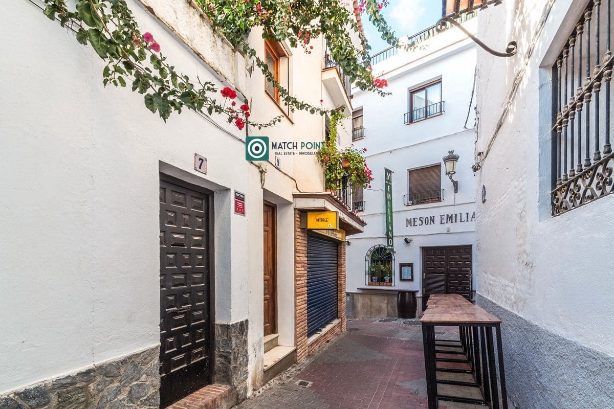 Appartement de 2 chambres à louer à Almunecar - 900 € (Ref: 9462805)