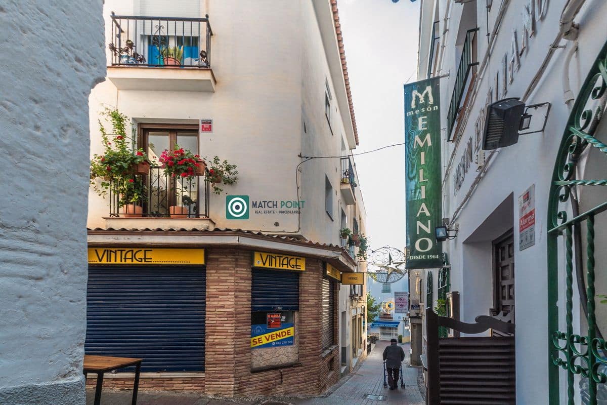 Appartement de 2 chambres à louer à Almunecar - 900 € (Ref: 9462805)