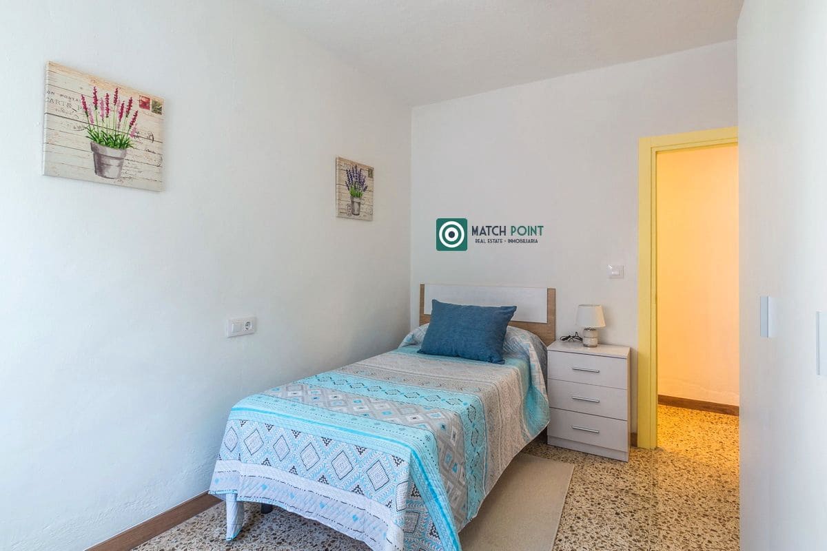Piso de 3 habitaciones en Lentegí en alquiler - 550 € (Ref: 9497933)