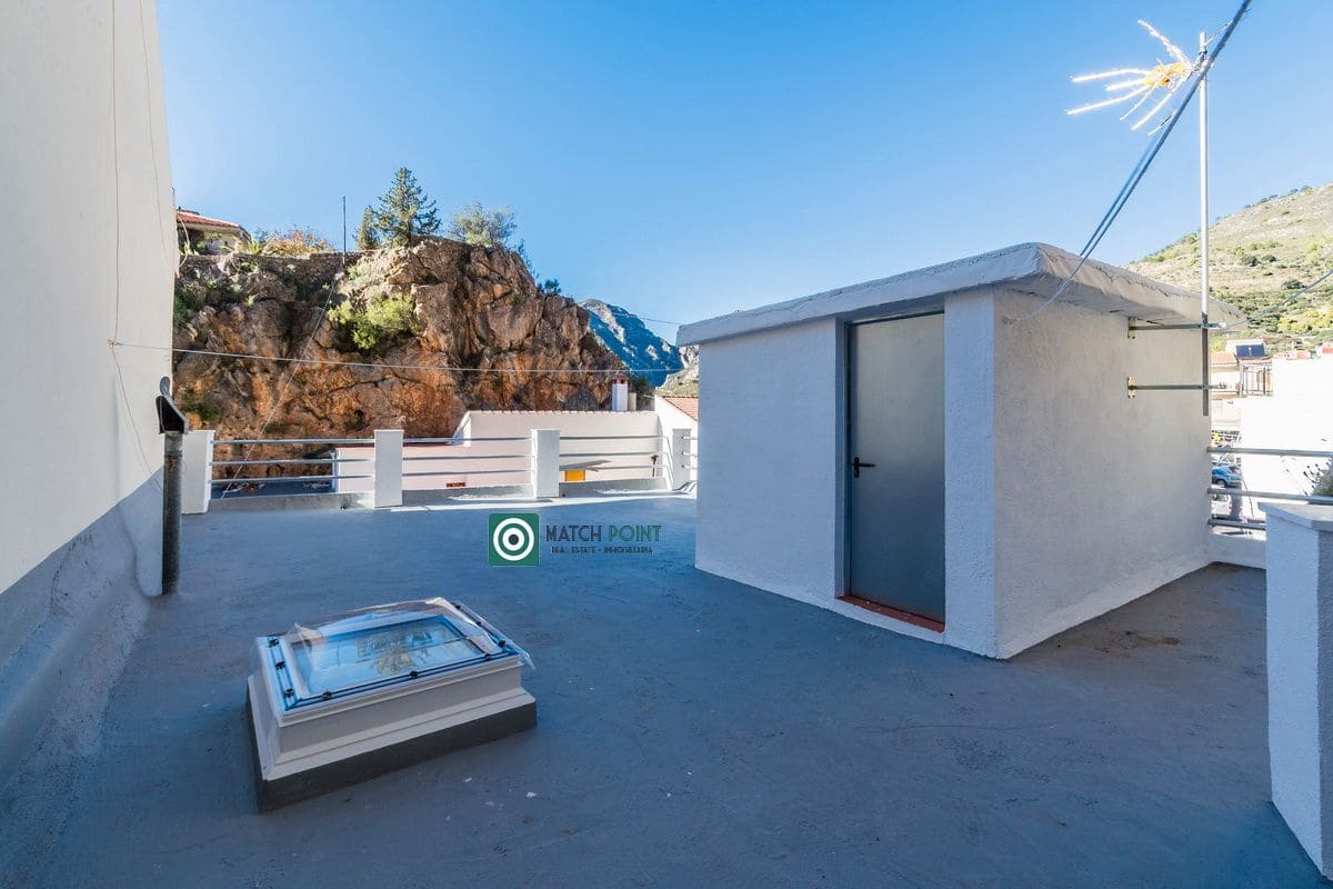 Piso de 3 habitaciones en Lentegí en alquiler - 550 € (Ref: 9497933)