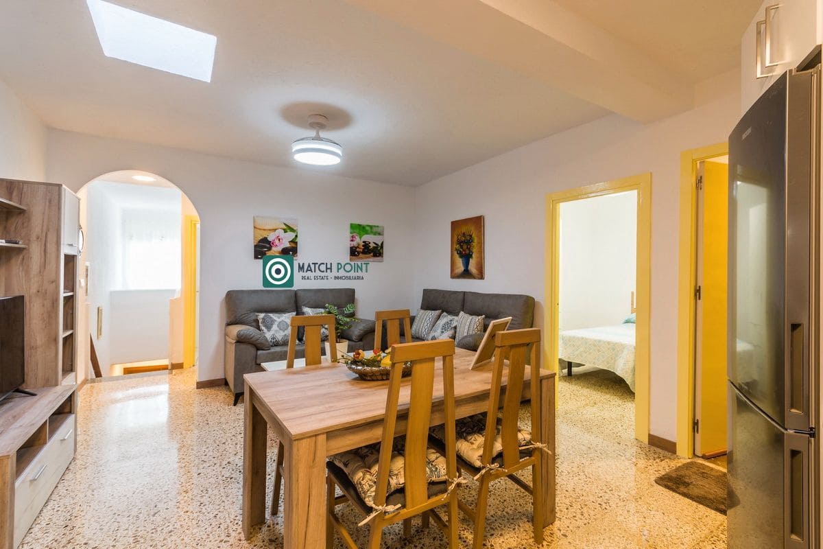 Piso de 3 habitaciones en Lentegí en alquiler - 550 € (Ref: 9497933)