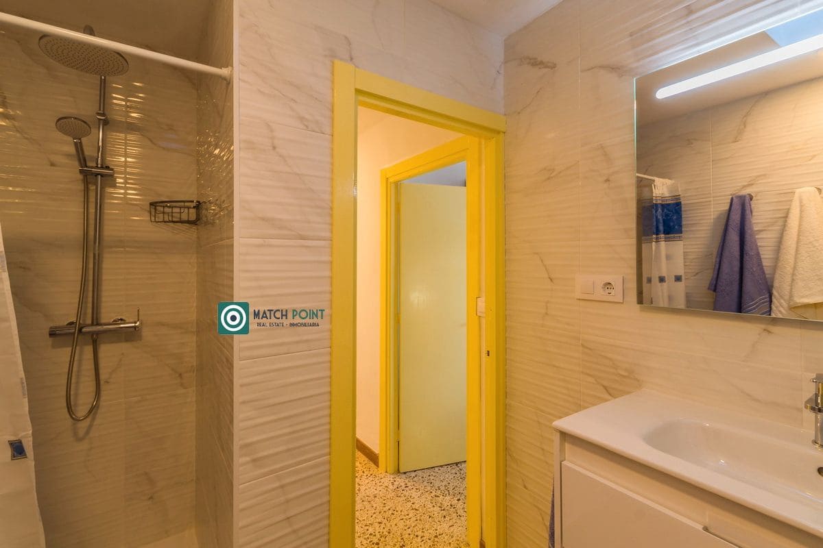 Piso de 3 habitaciones en Lentegí en alquiler - 550 € (Ref: 9497933)