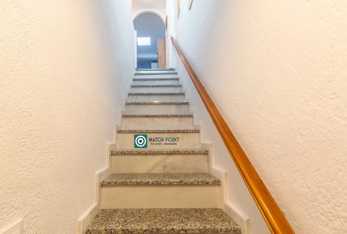 Piso de 3 habitaciones en Lentegí en alquiler - 550 € (Ref: 9497933)