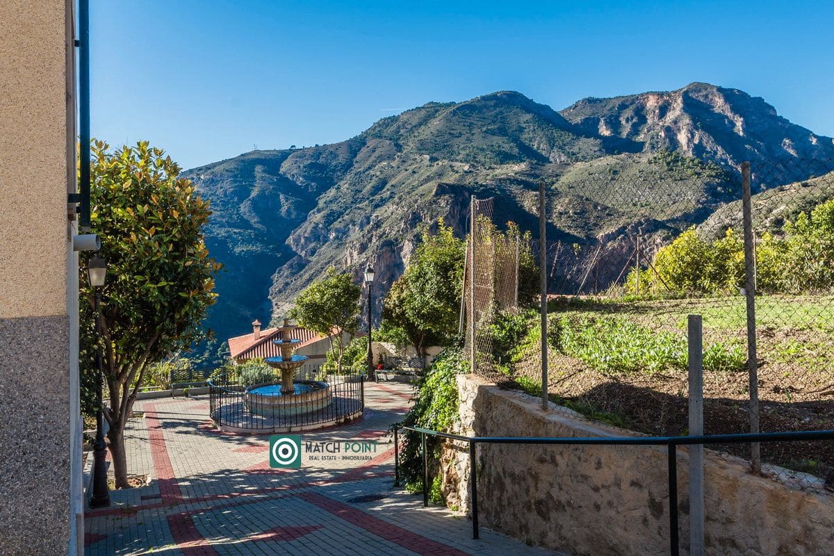 Piso de 3 habitaciones en Lentegí en alquiler - 550 € (Ref: 9497933)