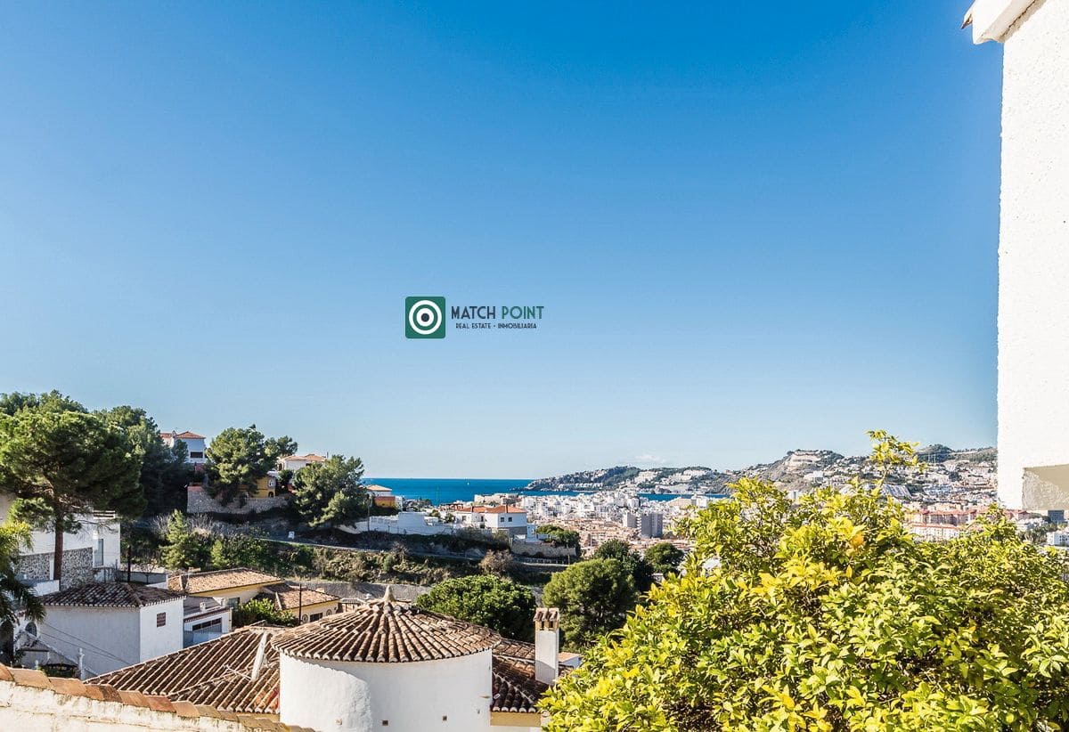 3 bedroom Villa for sale in Almunecar - € 420,000 (Ref: 9553029)