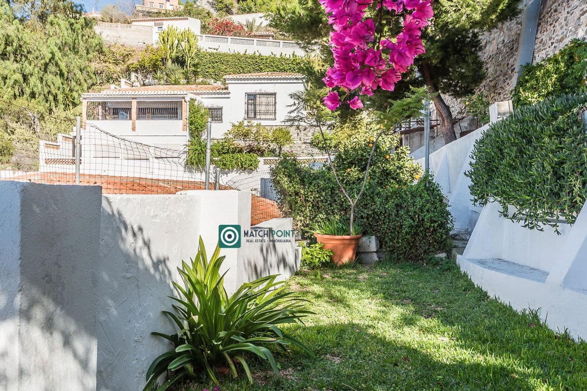 3 bedroom Villa for sale in Almunecar - € 420,000 (Ref: 9553029)