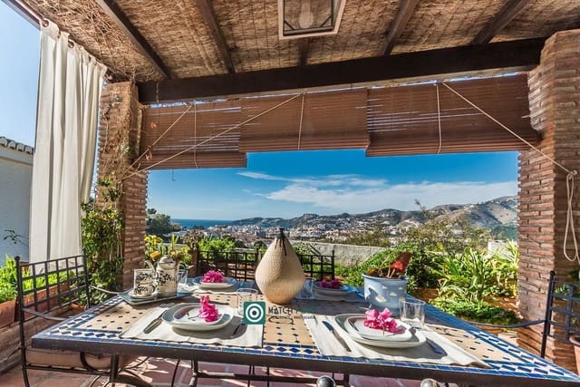 3 bedroom Villa for sale in Almuñécar - € 420,000 (Ref: 9553029)