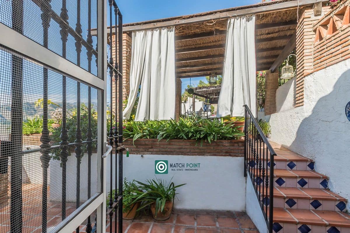 3 bedroom Villa for sale in Almunecar - € 420,000 (Ref: 9553029)